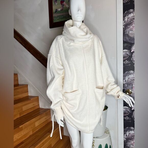 New Free People We the Free Fireside Tunic Sweater - Picture 3 of 5